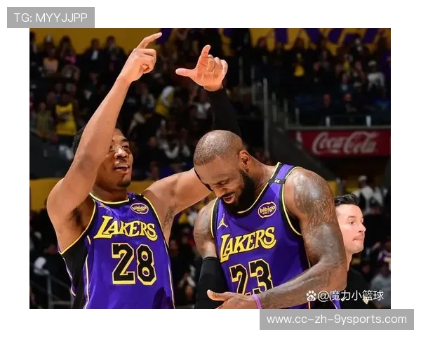 NBA揭幕战詹姆斯砍下三双，湖人开门红，詹姆斯空砍38分湖人